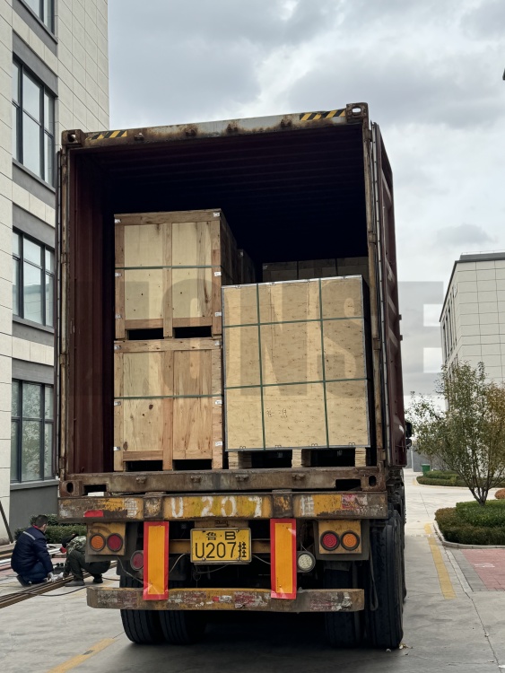 LIONSE - Opérations d'expédition quotidiennes