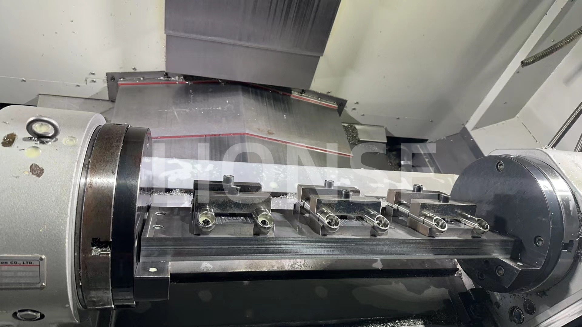 Pour quels équipements marins spécifiques l’alliage de titane GR5 peut-il être utilisé ?