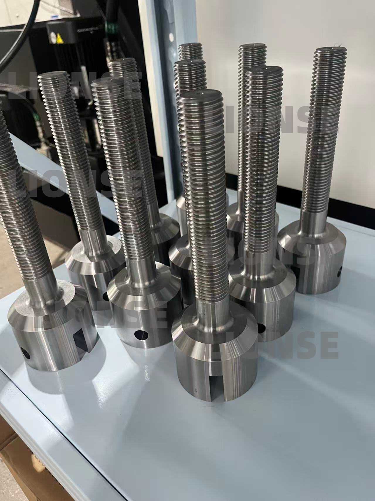 Boulons de tension de chaîne usinés CNC sur mesure