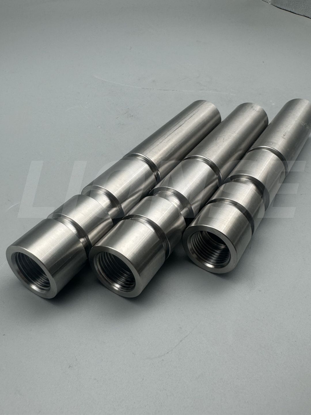 Arbre en titane grade 5 avec tournage NC